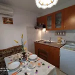 Coastal Comfort In 아파트 *