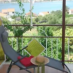 Coastal Comfort In * Vinišće