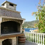 Coastal Comfort In 아파트 Vinišće
