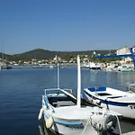 아파트 Coastal Comfort In Vinišće