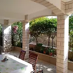 Coastal Comfort In 아파트