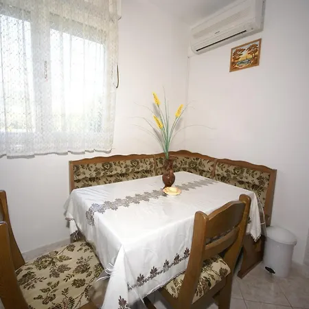 Apartment Coastal Comfort In *